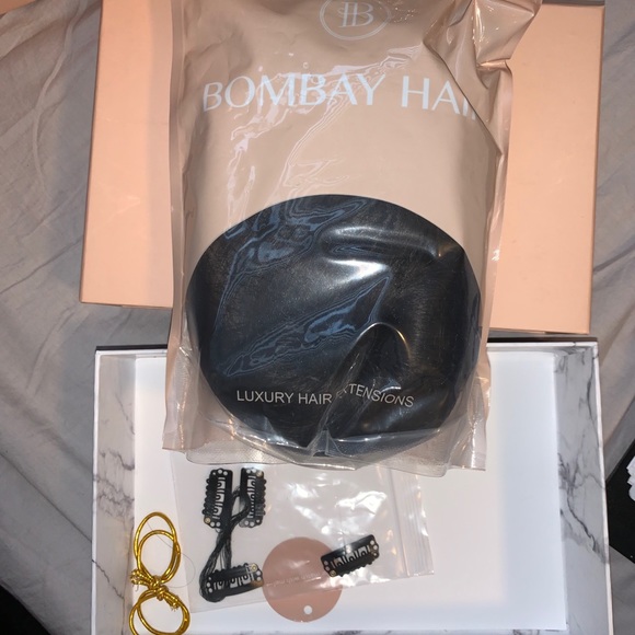 Bombay Clip-in Hair Extensions - Picture 2 of 5